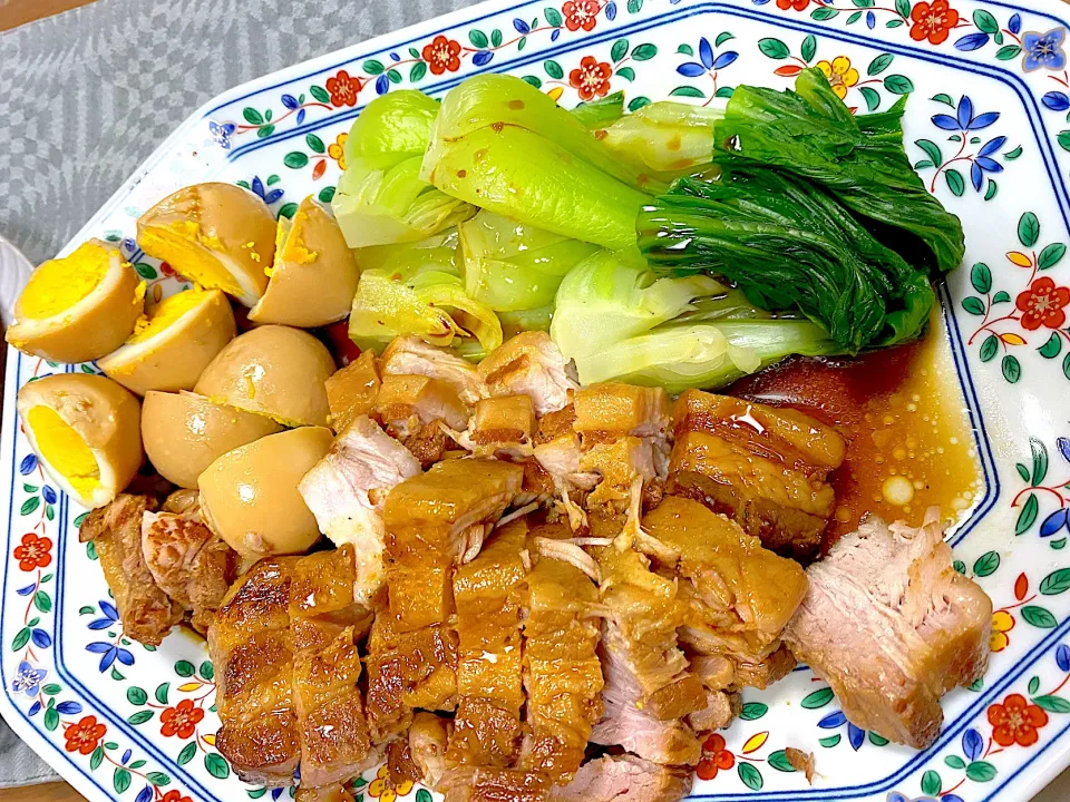 豚バラで豪快に🐷角煮✊|1614さん