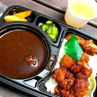 Snapdishの料理写真:カレーテイクアウト|ムカ着火ファイヤーさん