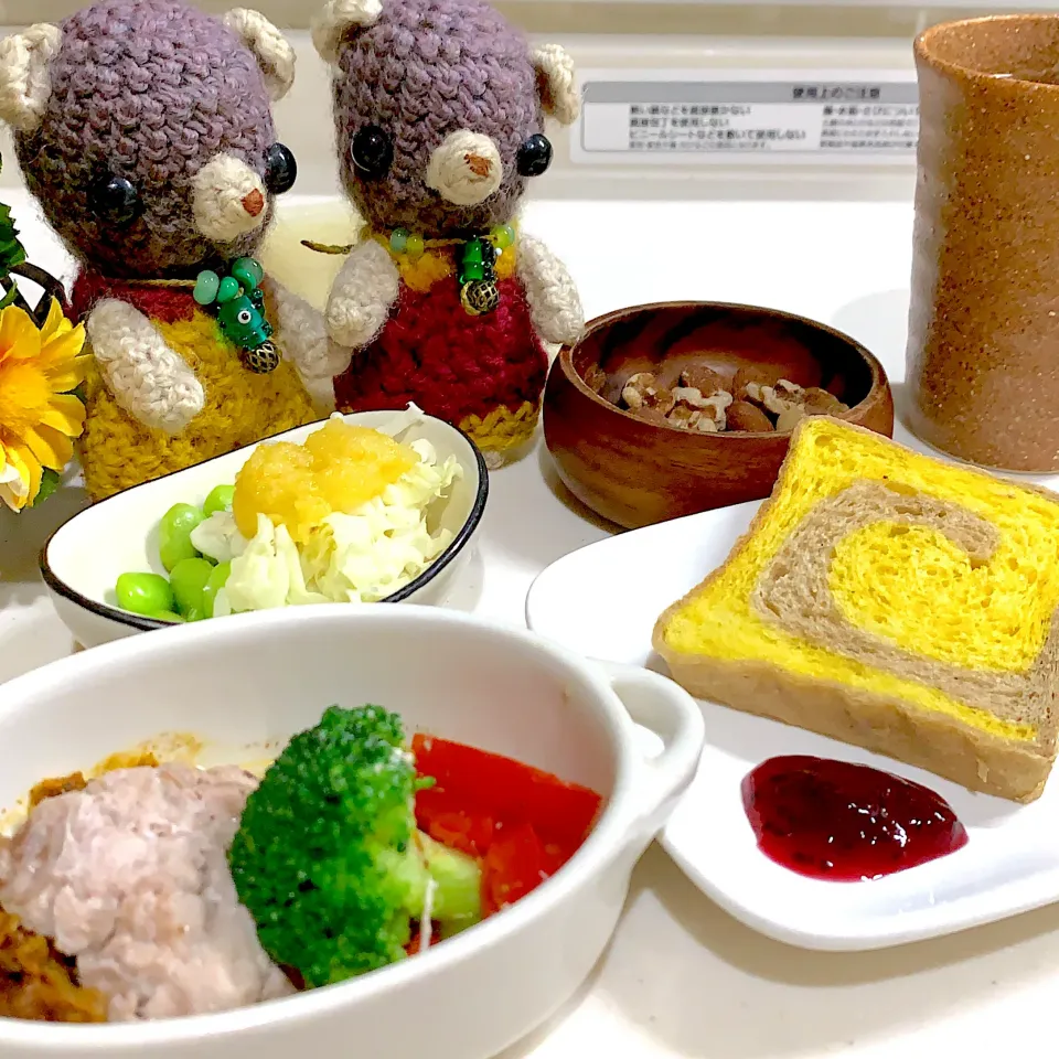 Snapdishの料理写真:お昼ごぱん( ´ ▽ ` )|chagashiさん