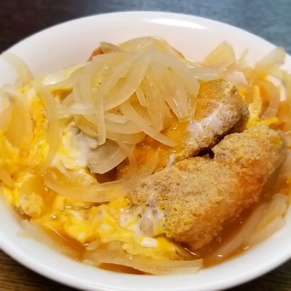 Snapdishの料理写真:パパ作👨マグロの尾カツ丼|ぱんだのままんさん