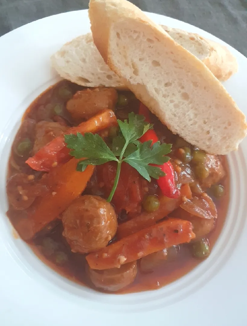 Bistik Bakso Meatballs with home- made baguette|YCさん