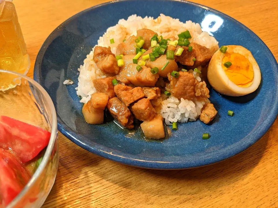 魯肉飯😊|しほさん