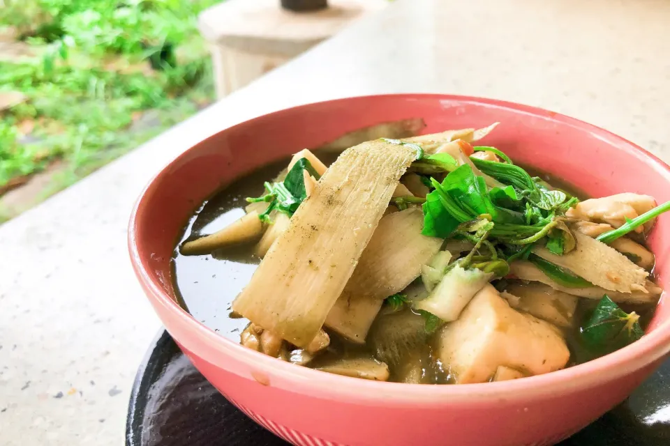 Bamboo shoot curry|nuibossa fb.Nui Bossaさん