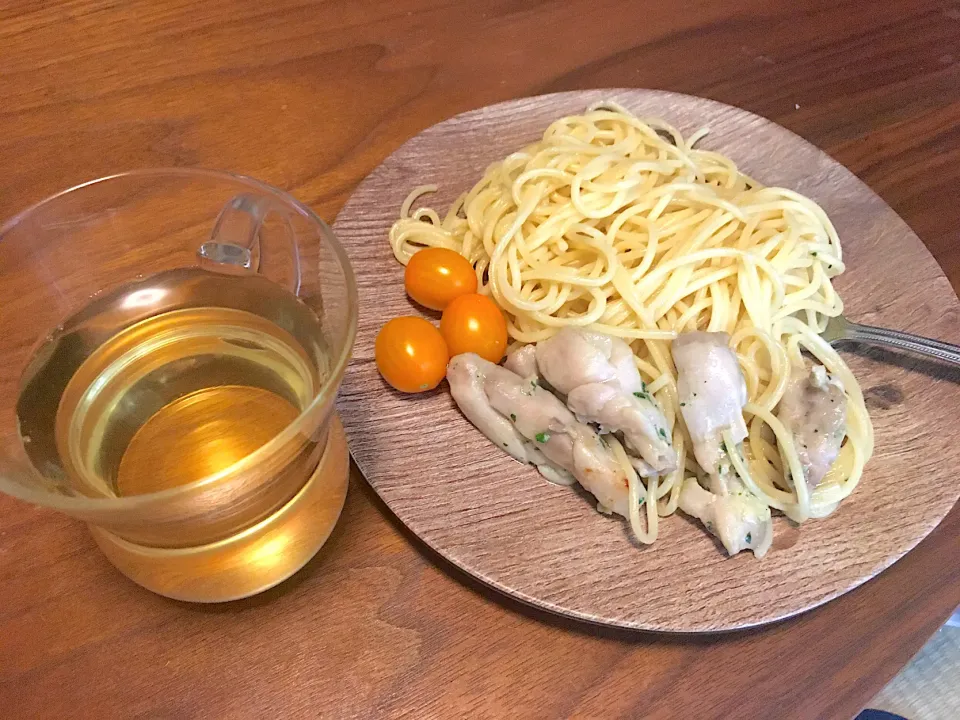 Snapdishの料理写真:これうまつゆで、さっと炒めるだけの激うまパスタ|にゃふてんさん