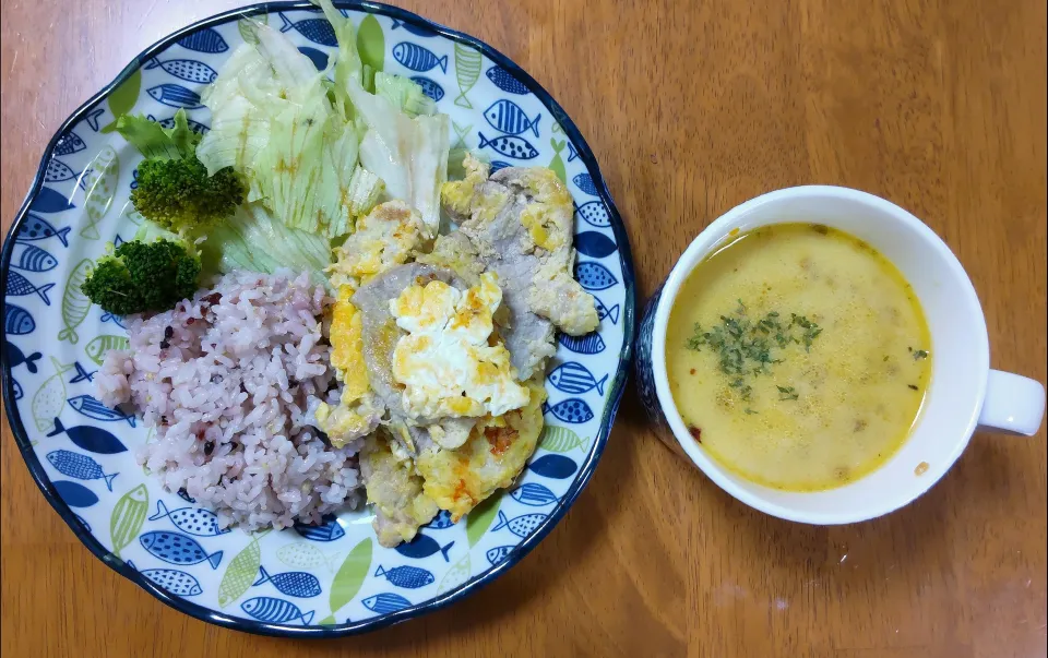 ７月２７日　豚肉のピカタ　サラダ　かぼちゃの甘酒スープ|いもこ。さん