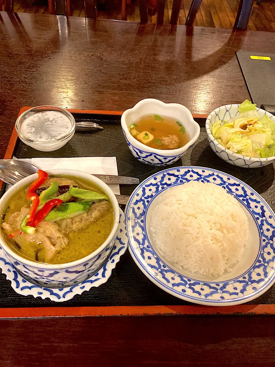 Snapdishの料理写真:グリーンカレー@バンダイ(新宿)|yoooochanさん