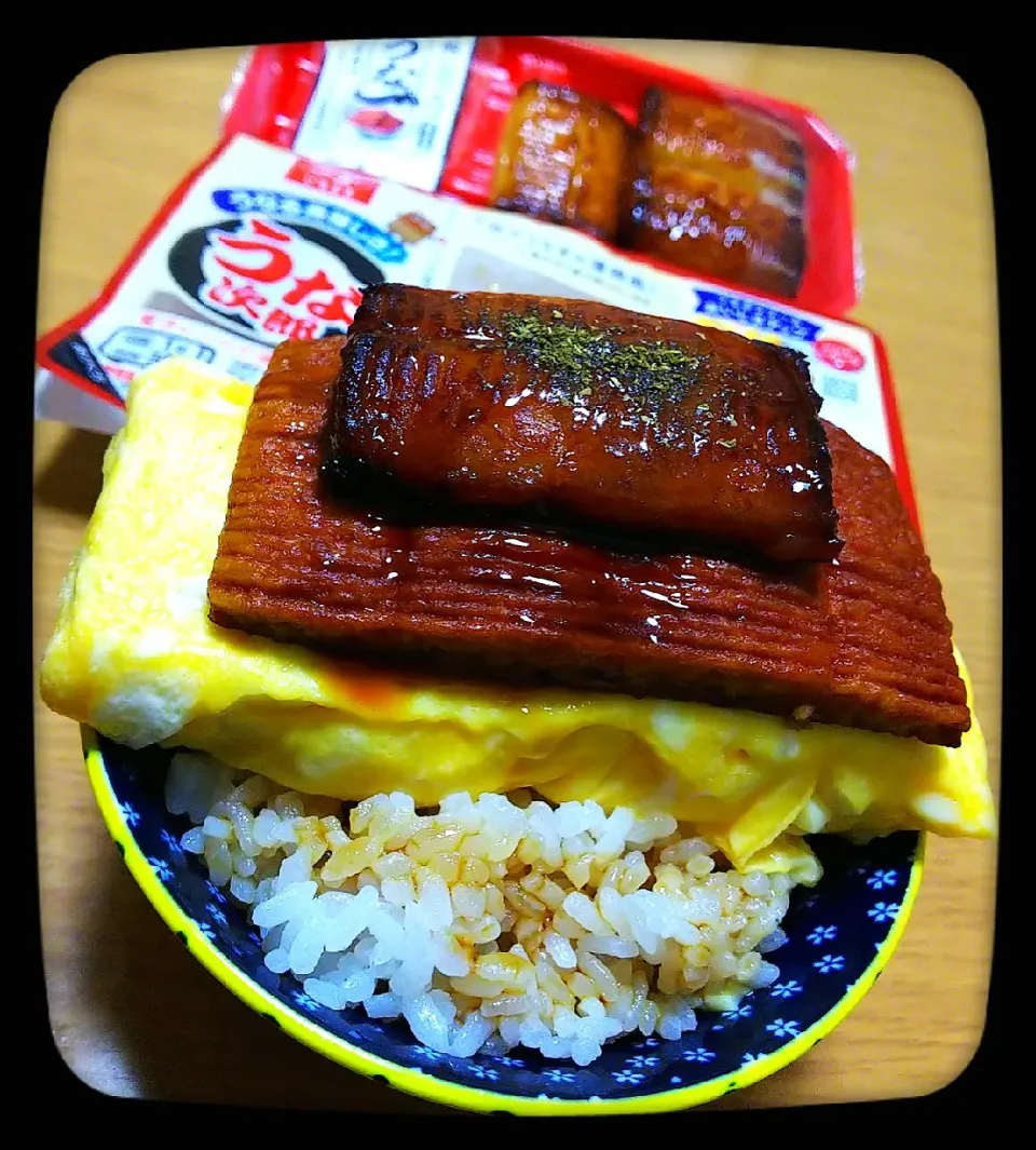 Snapdishの料理写真:うな玉丼|ひとみんΨ(*´∀｀)Ψさん