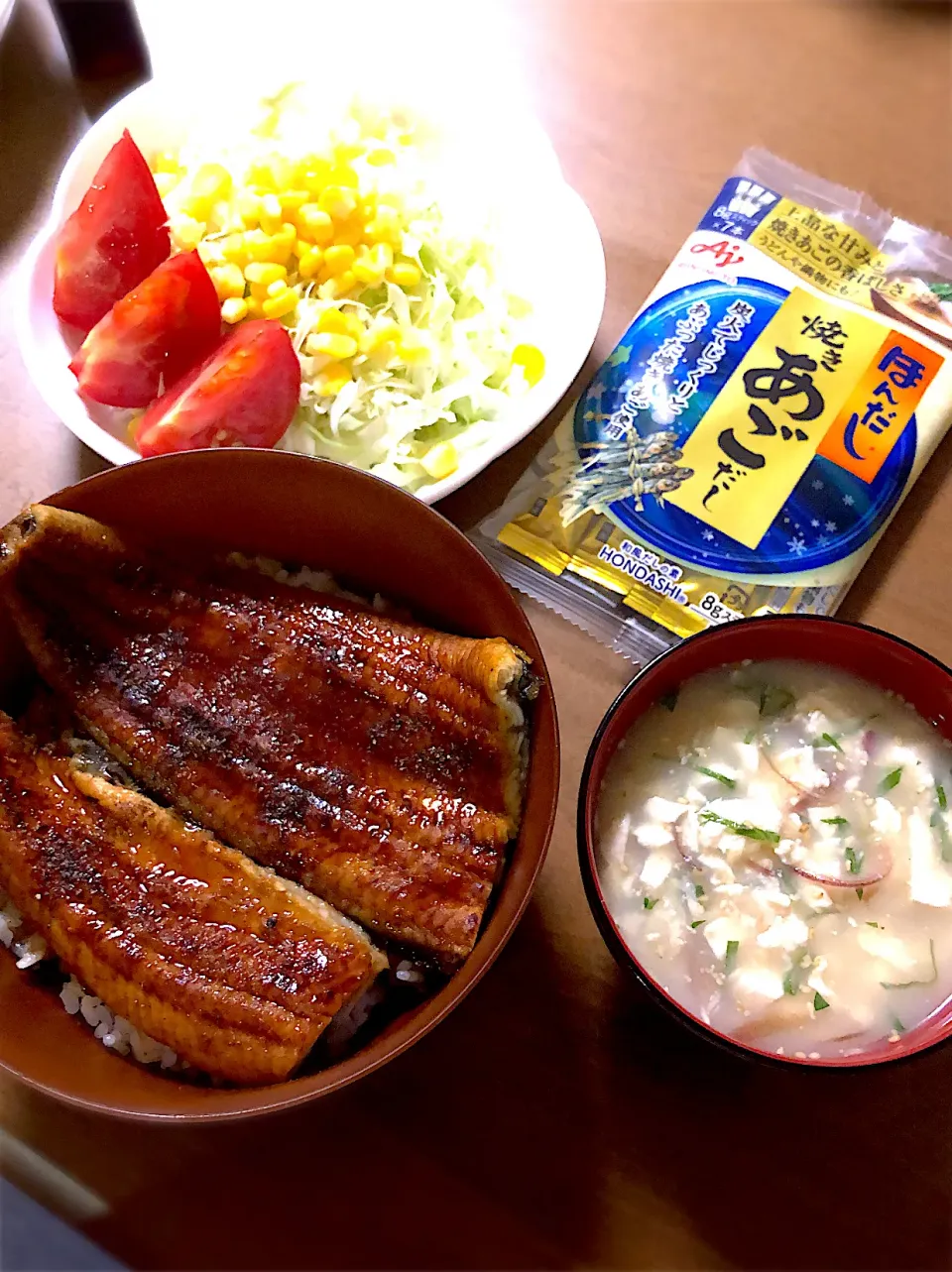 ほんだし焼きあごだしで冷や汁♪うな丼|あっちゃんさん