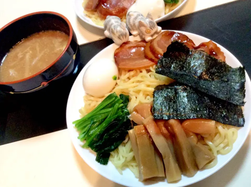 お家で作る豚骨醤油の熱盛りつけ麺|Takeshi  Nagakiさん