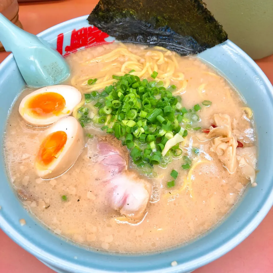 Snapdishの料理写真:プレミア塩とんこつラーメン🍜|cima4100さん