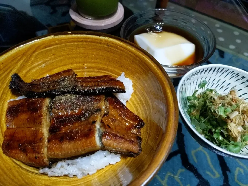 鰻丼
ごま豆腐
ブロッコリースプラウト|maaさん