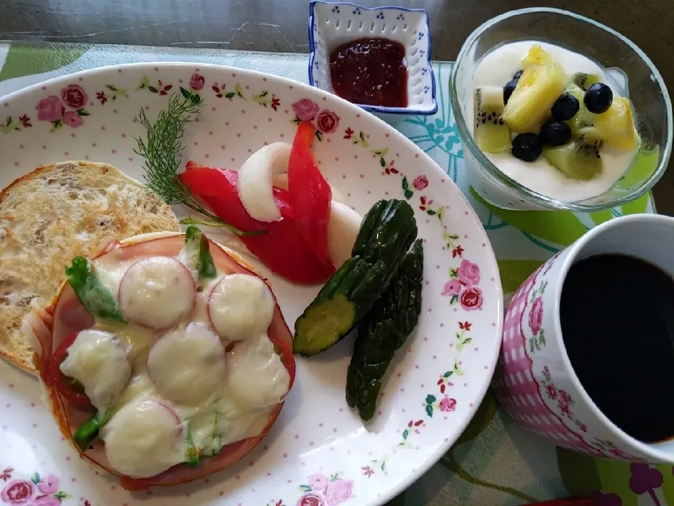 今日の朝食　ピザトースト|まみおさん