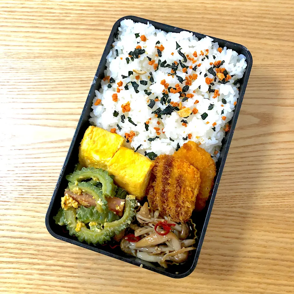 金曜日の旦那さんのお弁当🍙|むさけんさん