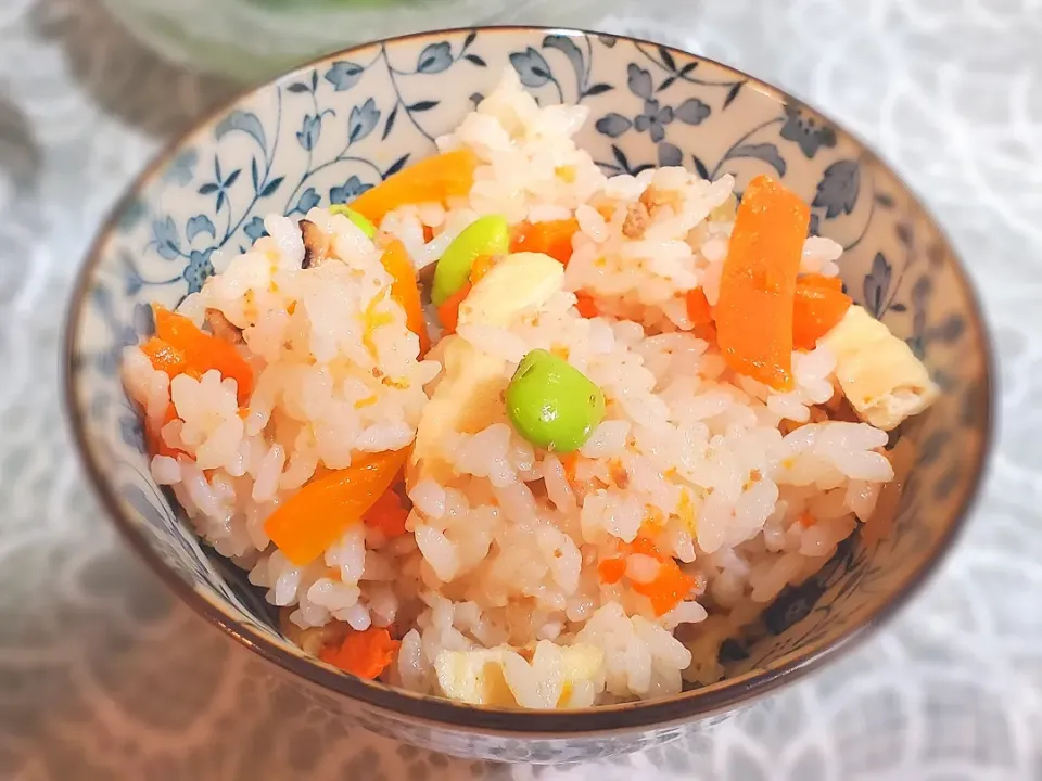 枝豆と油揚げの炊き込みご飯風|モコさん