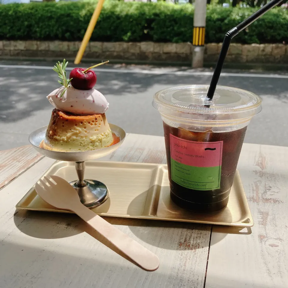 セパレートプリンとアイスコーヒー🍮☕️|ちゃみこさん