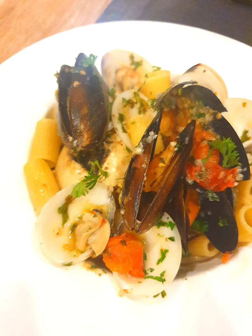 Clams and Mussels Pasta|YCさん