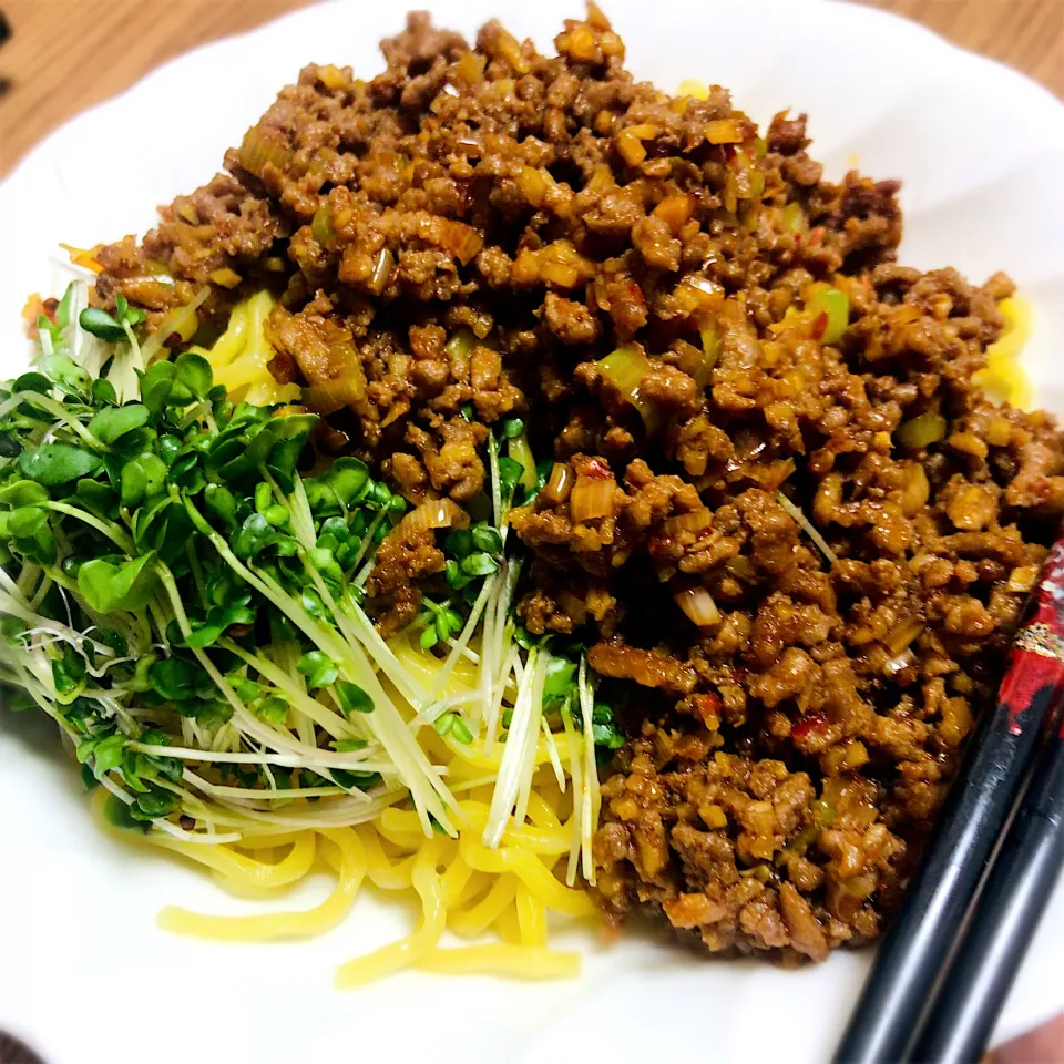 ピリ辛炸醤麺|平大さん