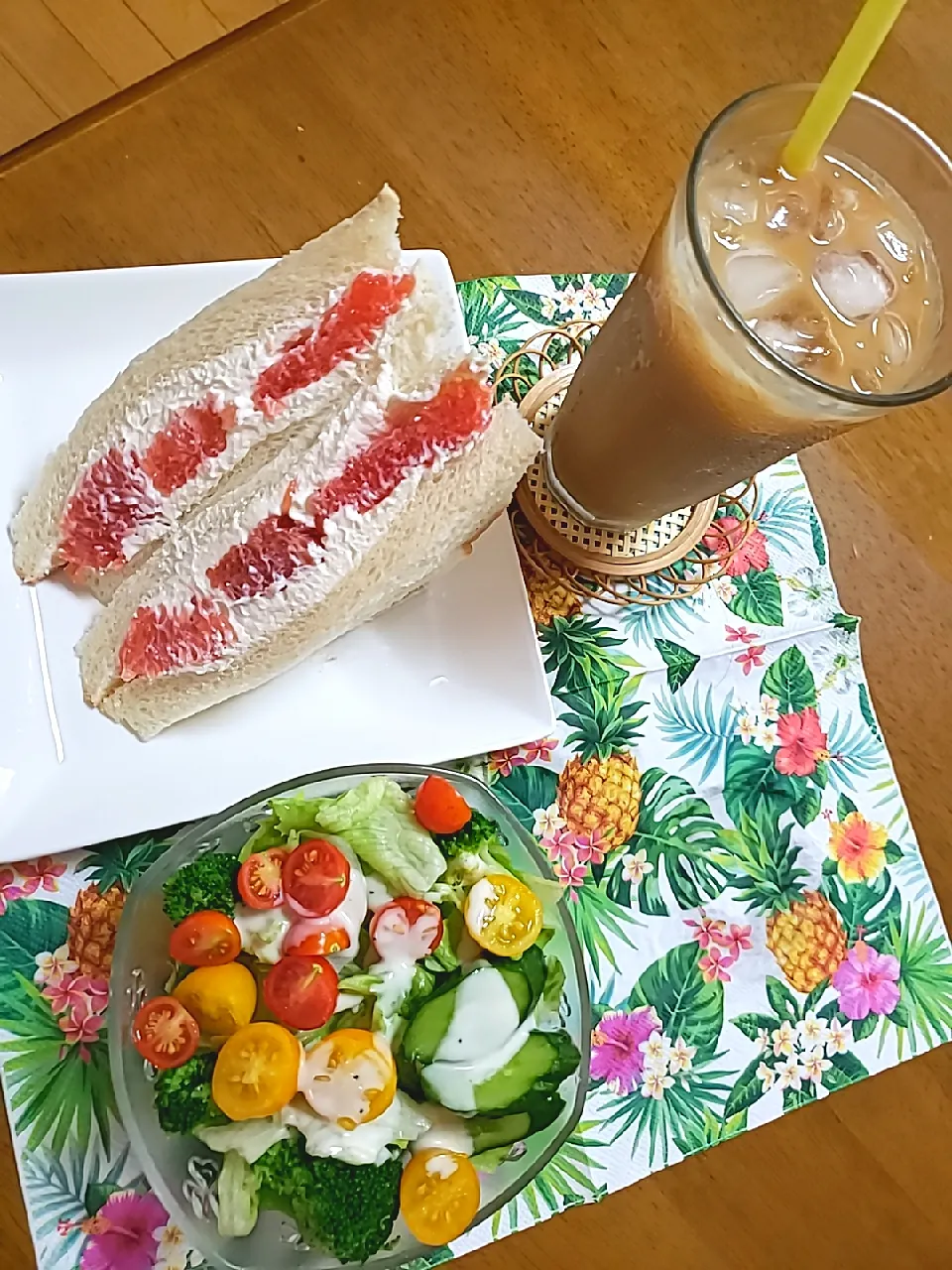 Snapdishの料理写真:アイスコーヒー氷溶けちゃった😅|aiさん