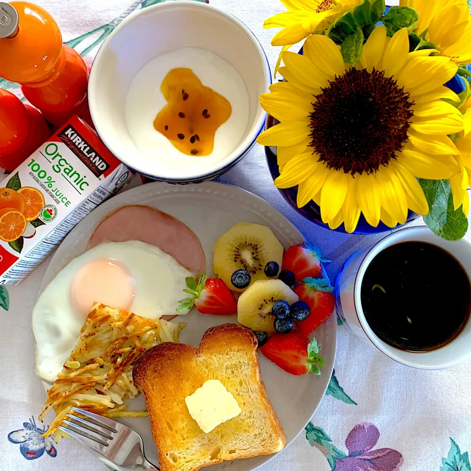 Snapdishの料理写真:🌼🌼花とモーニングプレート🌼🌼|あっちゃんさん