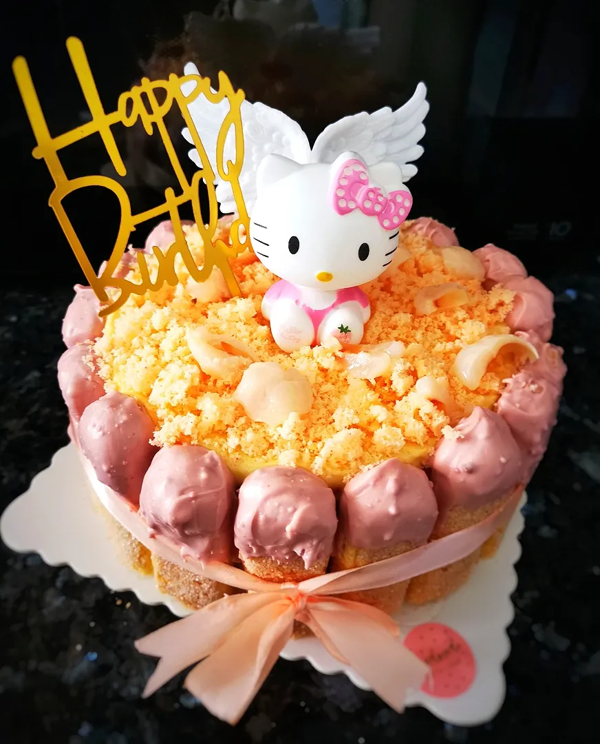 Snapdishの料理写真:サンドラ リー's dish Rose Moscato Charlotte Cake 💖|サンドラ リーさん