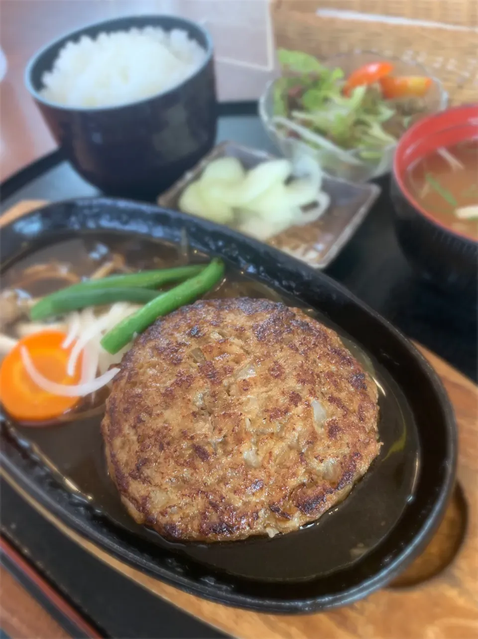 Snapdishの料理写真:レギュラーハンバーグ|れりさん