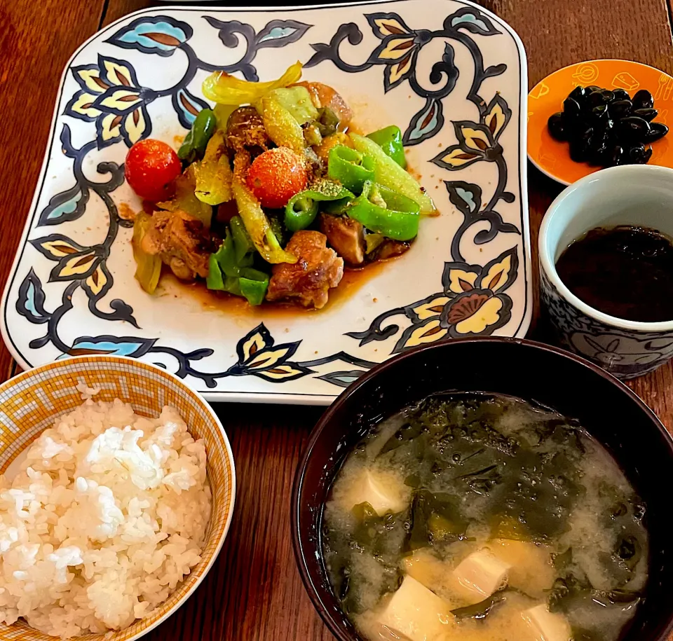 晩ごはん#鶏と夏野菜の麺つゆポン酢 #山本ゆりさんレシピ|小松菜さん