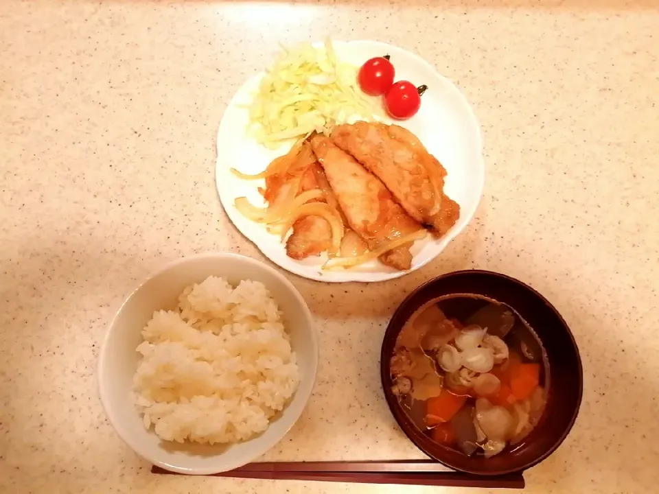 豚の生姜焼き定食|ふくみみさん