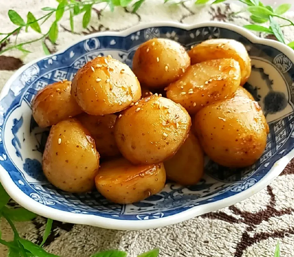 小じゃが芋の甘辛味噌炒め|小豆🌼さん