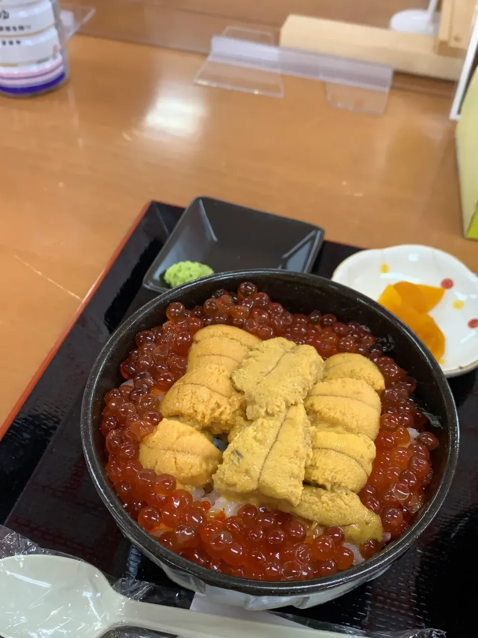 生ウニいくら丼|manmoさん