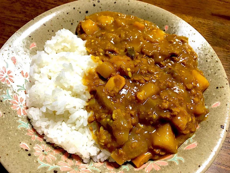 自家製野菜満載❣️夏野菜キーマカレー|ひだまり農園さん