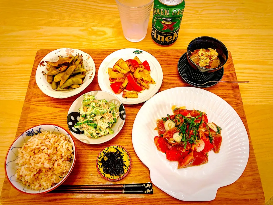 今日の夕食　カツオと香味野菜とグレープフルーツのポン酢和え　パプリカとちくわのカレーマヨ炒め　枝豆のグリル焼き　ゴーヤのツナマヨ和え　ラー油きくらげ　もち麦入り胚芽米　わらび餅|ふわ猫はなちゃんさん