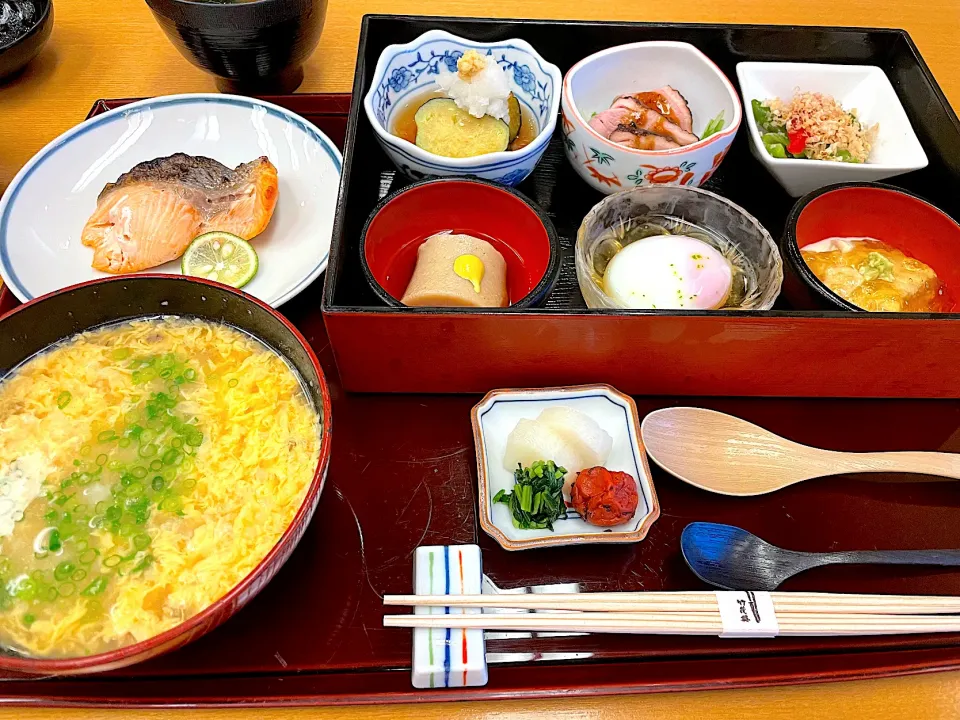 すっぽん雑炊の和朝食|流線形さん