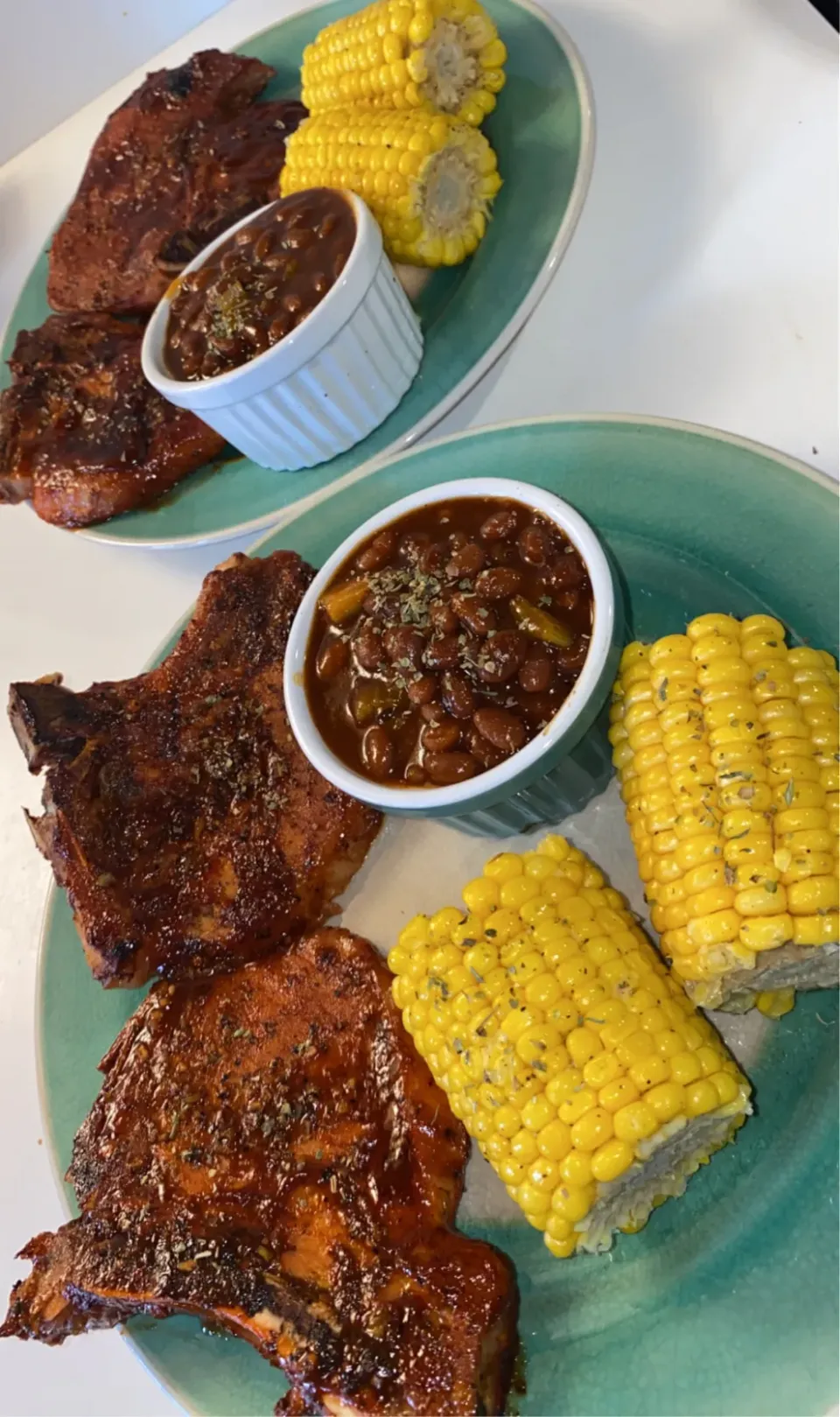 Bbq pork chops bake beans & corn on the cob|Tawanjaさん