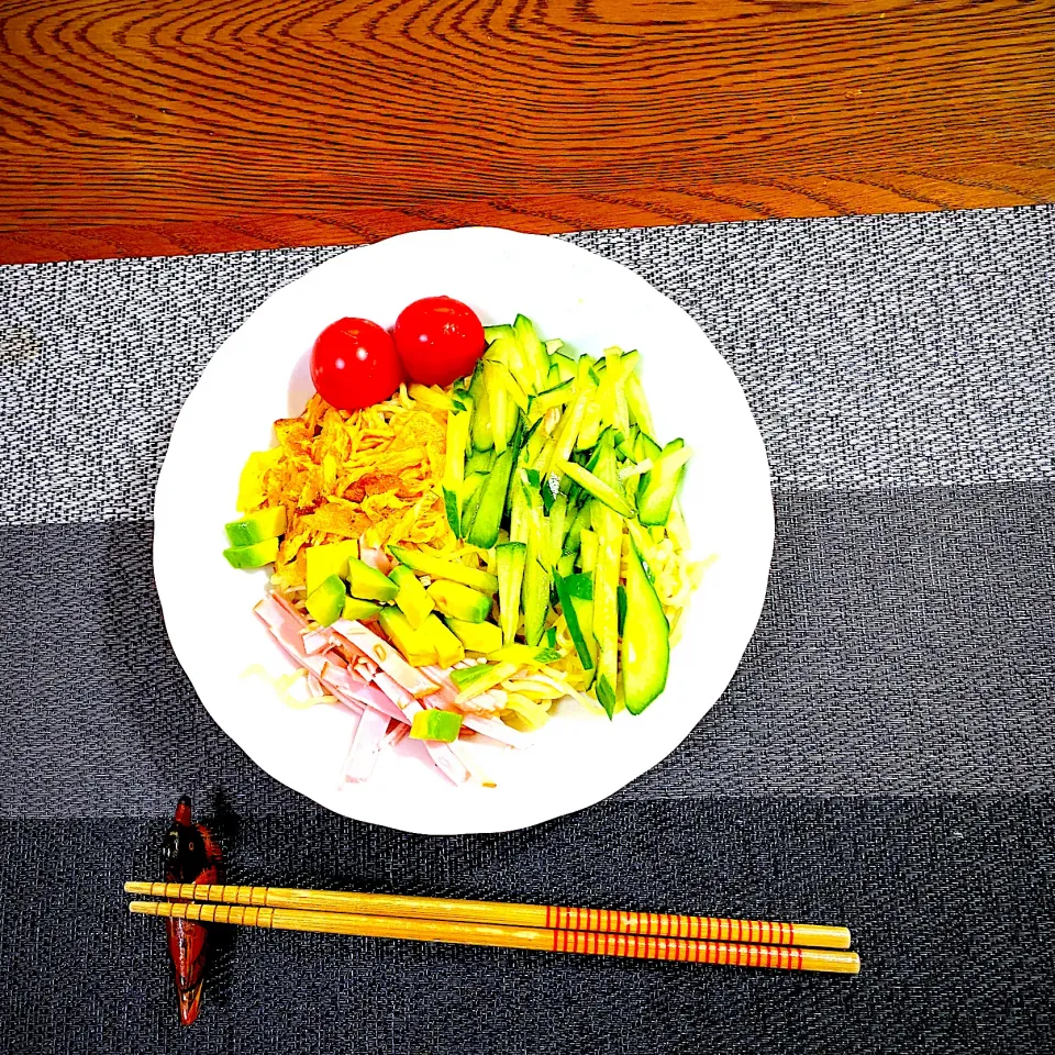 Snapdishの料理写真:冷やしラーメン|yakinasuさん