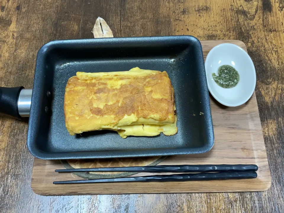 牛脂で焼くだし巻き卵|伊トKenさん