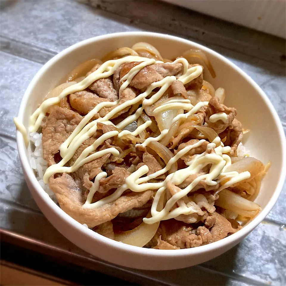 Snapdishの料理写真:今夜は、豚肉のテリマヨ丼を頂きました😋🎉🎵|ギムレットさん