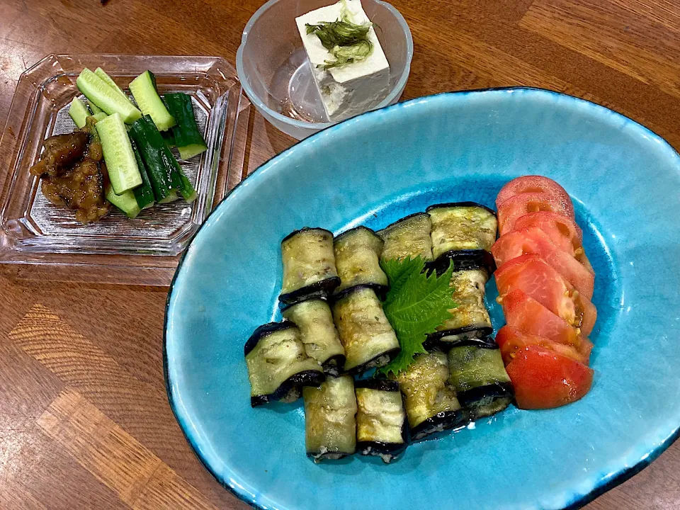 今夜も自家栽培夏野菜で晩ご飯🍆🍅🥒|sakuramochiさん