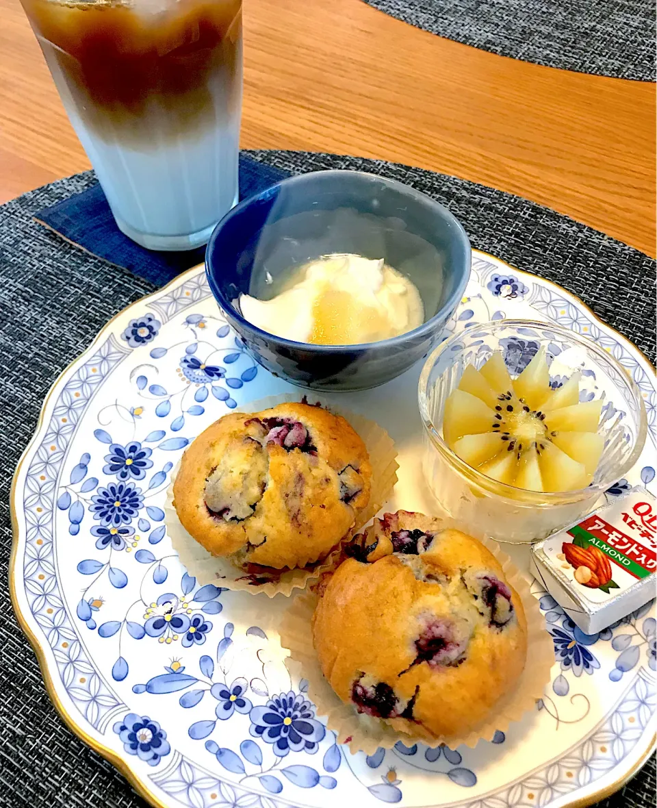 Snapdishの料理写真:ブルーベリーマフィンモーニング|sobacoさん