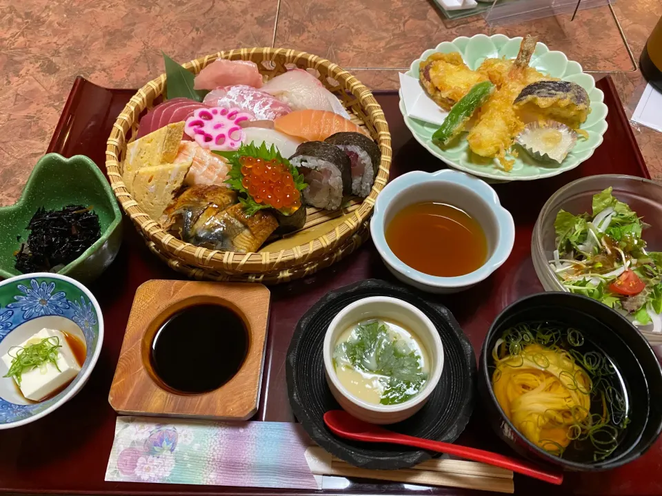 すし定食🍣|buhizouさん