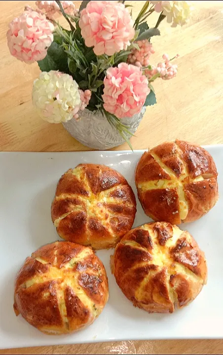 Garlic Cheese bread|MeLicious Foodさん