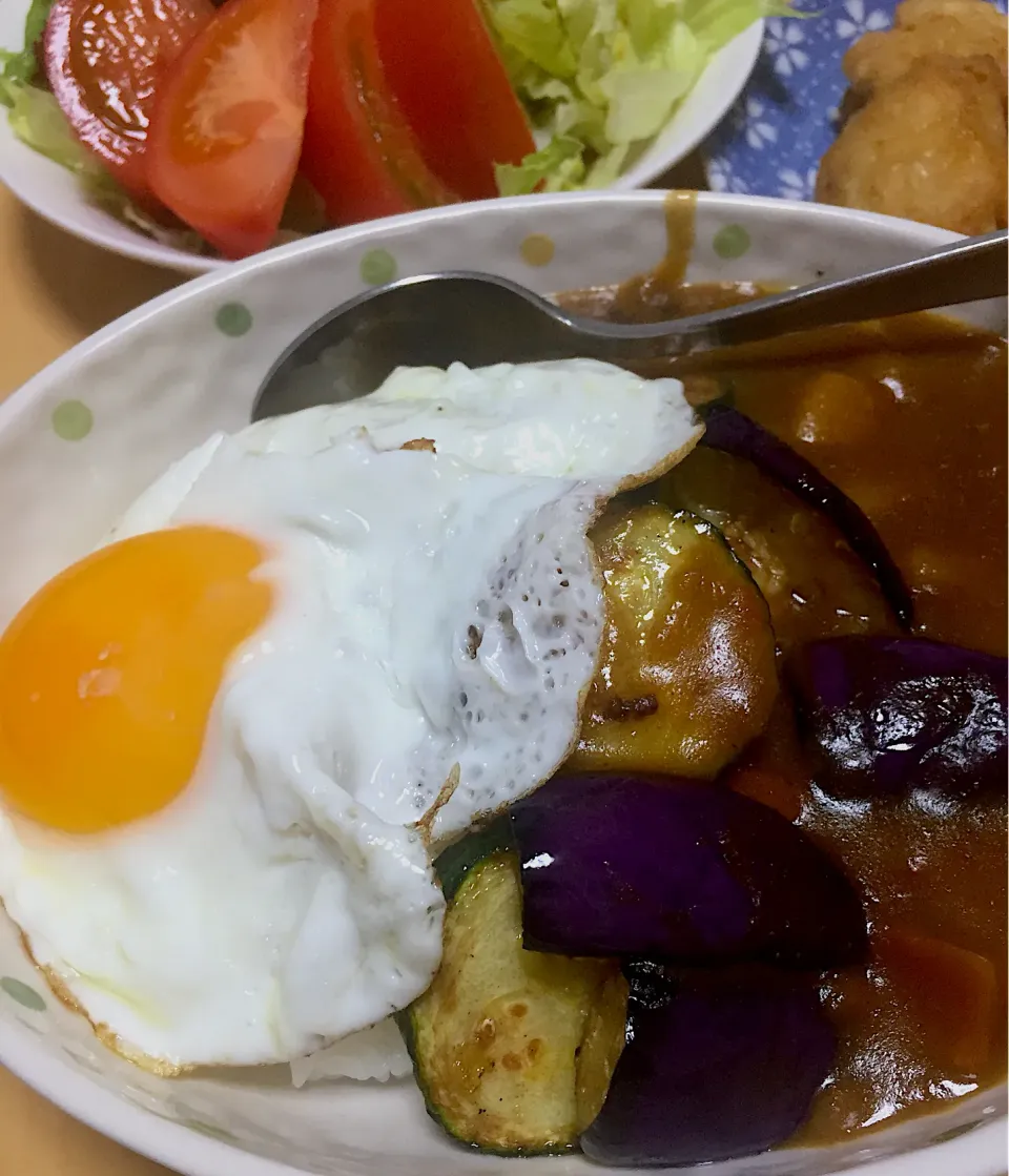 単身赴任中の男飯(夏野菜カレー)|おおもりの星さん