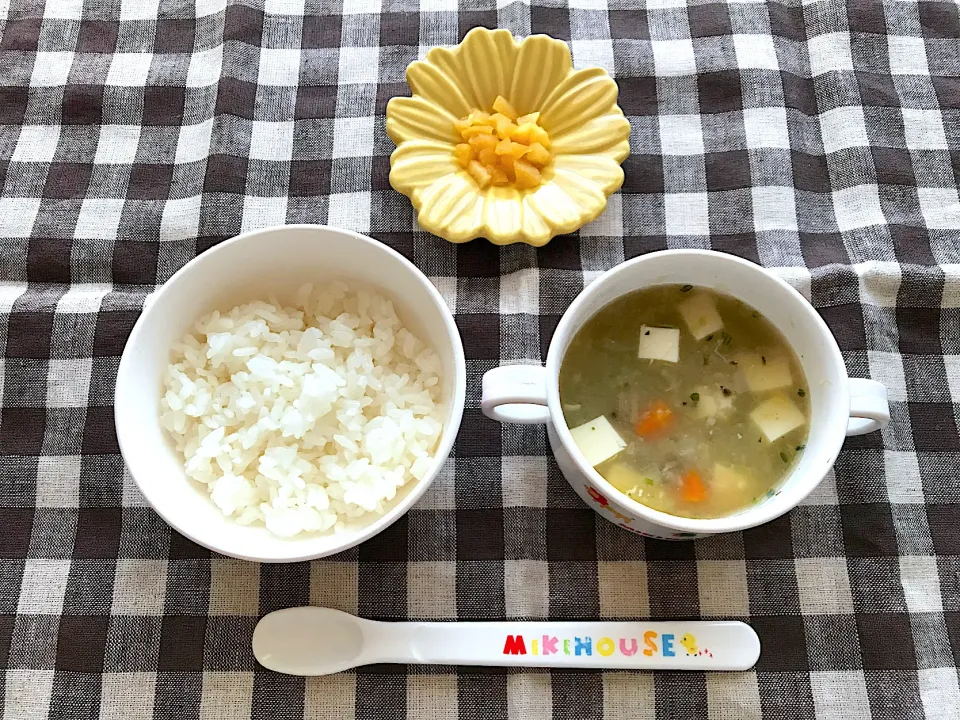 Snapdishの料理写真:【離乳食】豆腐のお味噌汁、ごはん．ワッサー|sayaさん