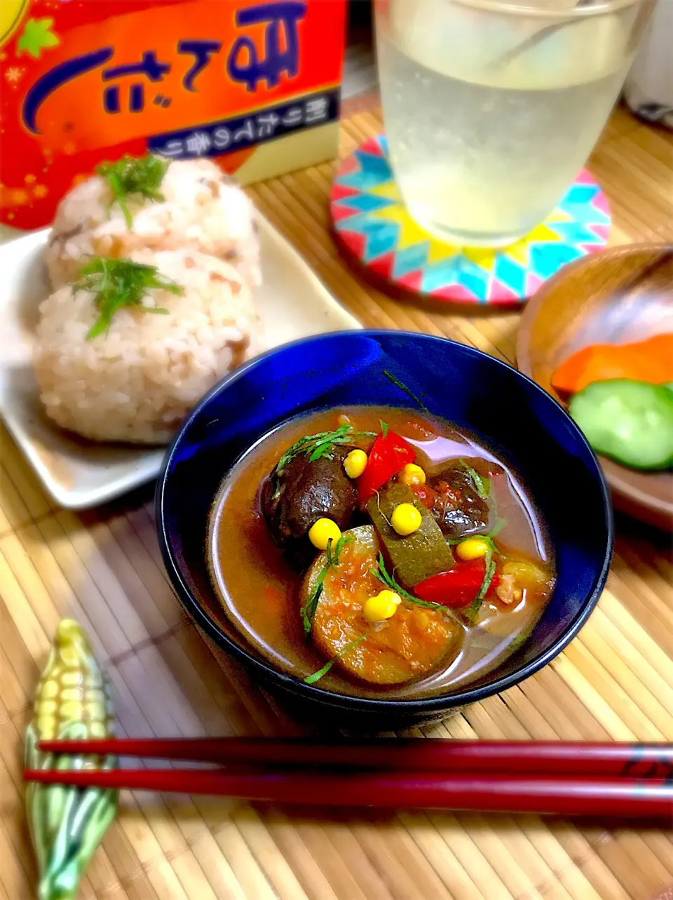 ラタトゥイユの冷たいお味噌汁⭐︎梅と山椒の炊き込みご飯⭐︎ぬか漬け|くろねこじったん‍さん