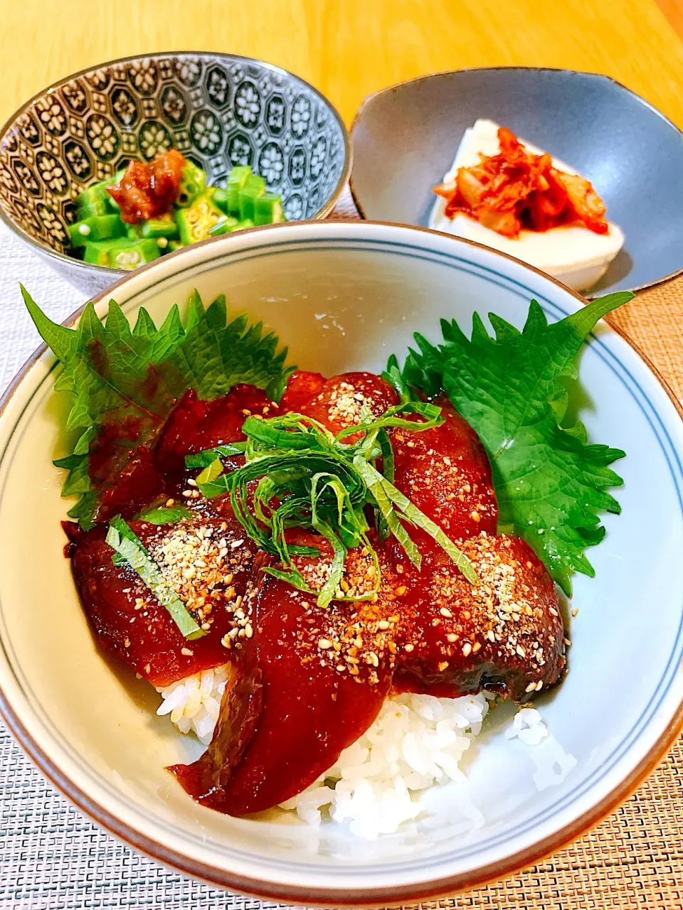 Snapdishの料理写真:カツオの韓国風漬け丼で晩御飯|Mikaさん