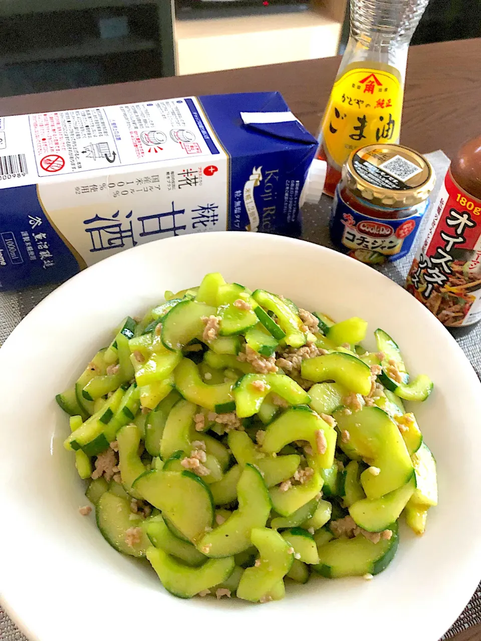 Snapdishの料理写真:糀甘酒でキュウリとひき肉の中華味噌炒め♪|笙　みかんさん