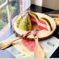 Snapdishの料理写真:スイカケーキ🍉|hijikimomさん