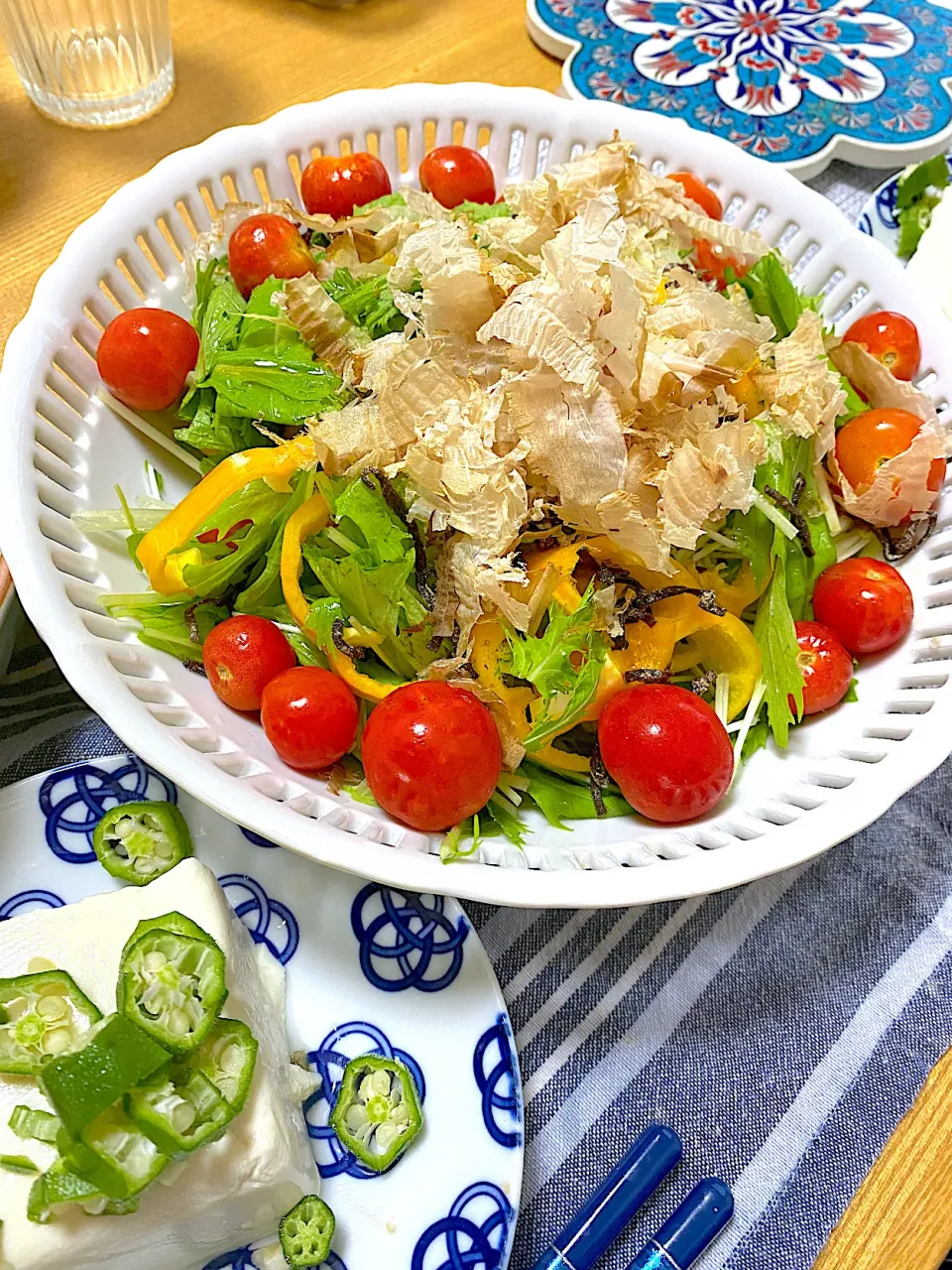 すっかり気に入った水菜の塩昆布胡麻油サラダ🥗具材追加で😌|1614さん