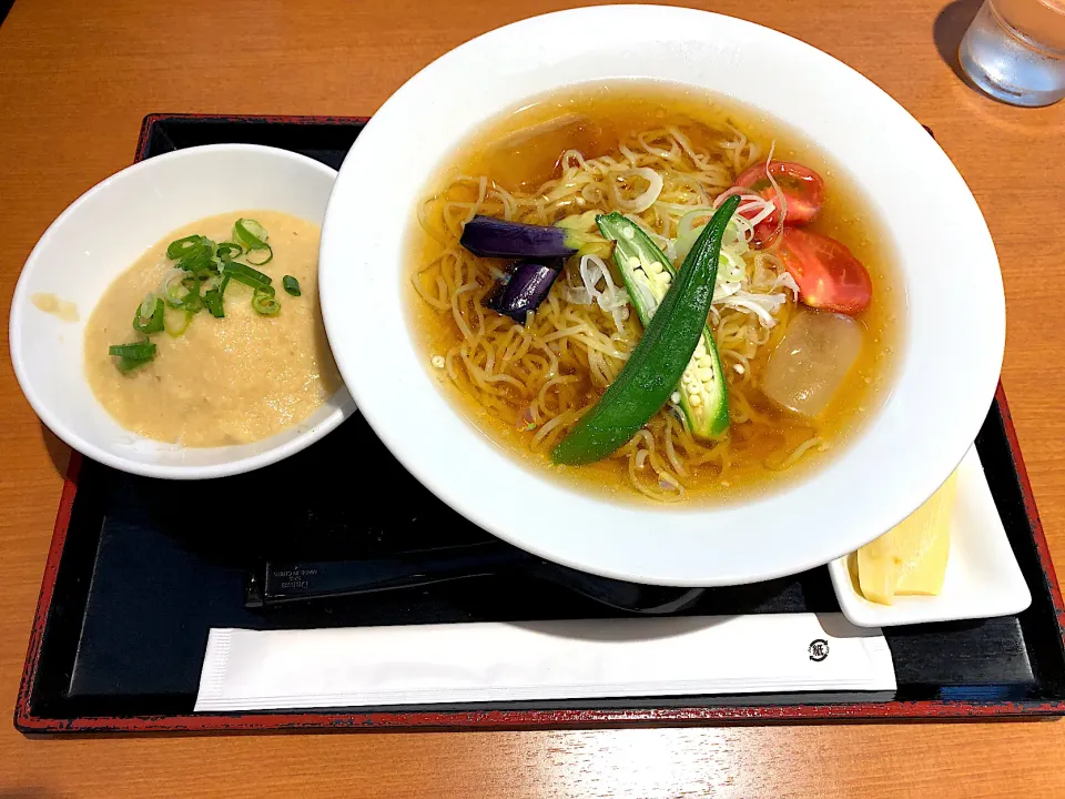 Snapdishの料理写真:和風出汁の冷しラーメン+とろろ刻みわさびご飯|しのぶさん