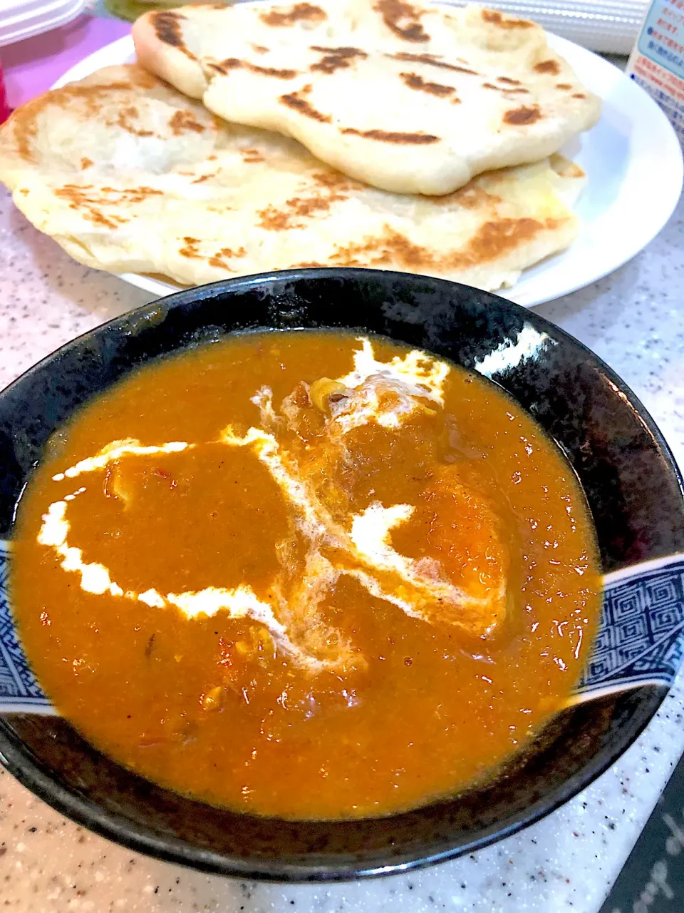 Snapdishの料理写真:Butter chicken and Nan bread|Ronaさん