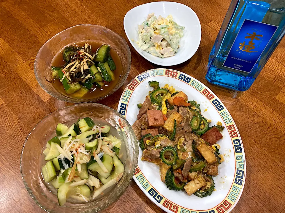 Snapdishの料理写真:今夜も自家栽培夏野菜で晩ご飯🥒|sakuramochiさん